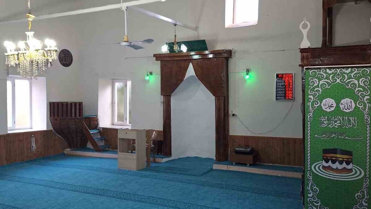 Dampınar Camii'nin tadilatı tamamlandı