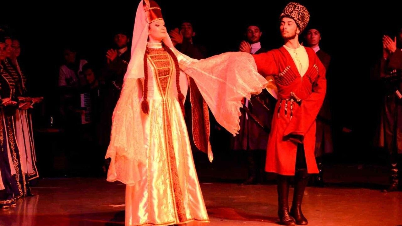 Darıca'da Kafkas Halk Oyunları Kursu Kayıtları Başladı (2014-2019 Doğumlular)