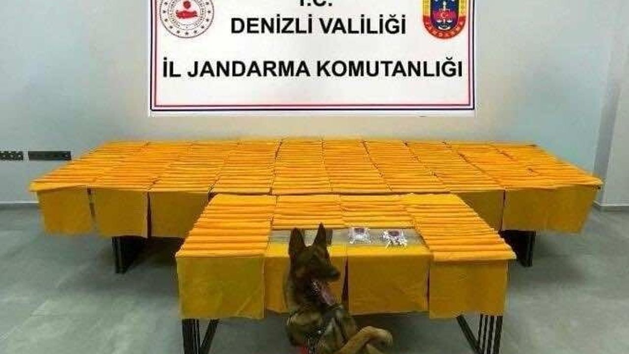 Denizli'de jandarma 2 milyon 297 bin 600 kullanımlık sentetik uyuşturucuyu piyasaya sürülmeden ele geçirdi
