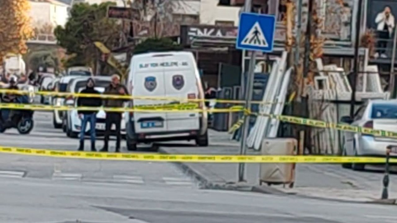 Denizli'de sahipsiz valiz fünyeyle kontrollü şekilde patlatıldı; içinden kıyafet çıktı