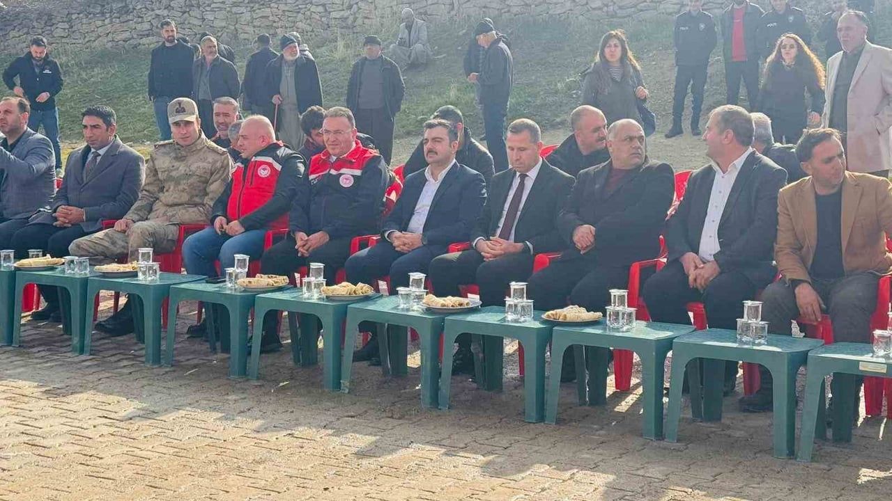 Dicle’de ‘Sütümü Koruyorum’ Projesiyle 7 Süt Soğutma Tankı Çiftçilere Dağıtıldı