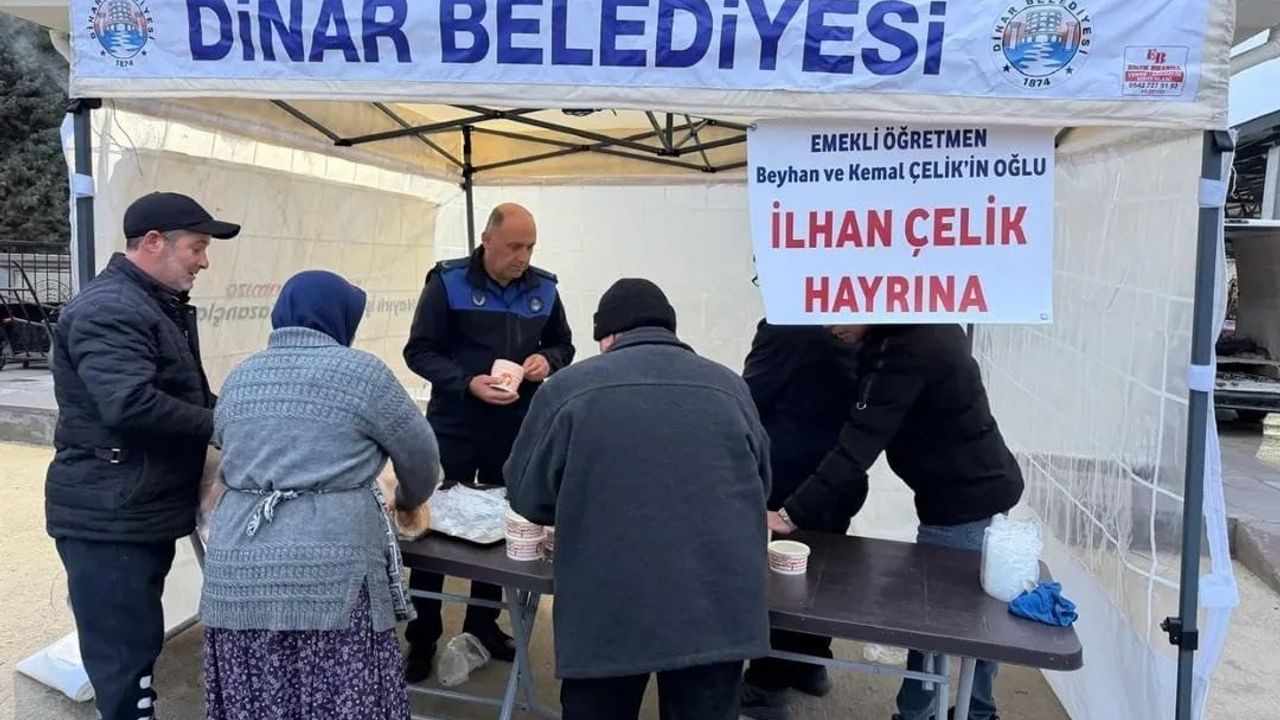 Dinar'da Pazarcı Esnafına Hayırsever Aileden Çorba İkramı