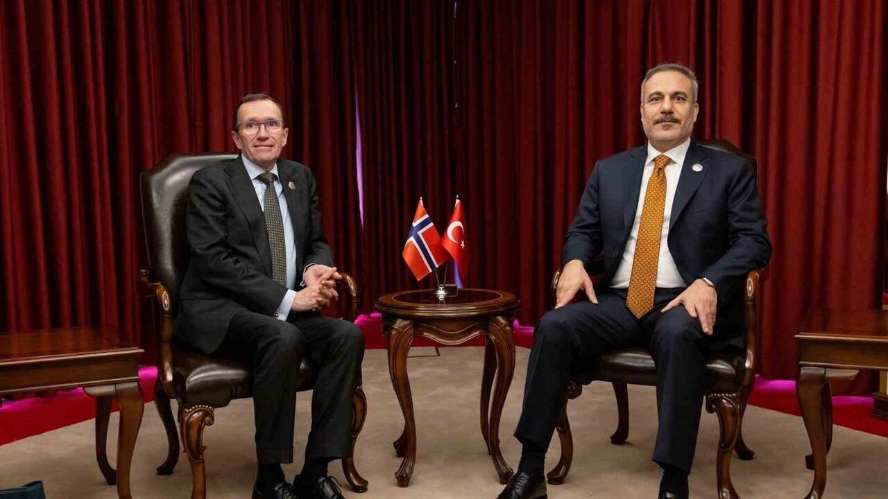 Dışişleri Bakanı Hakan Fidan, Doha'da Norveçli Mevkidaşı Espen Barth Eide ile Görüştü