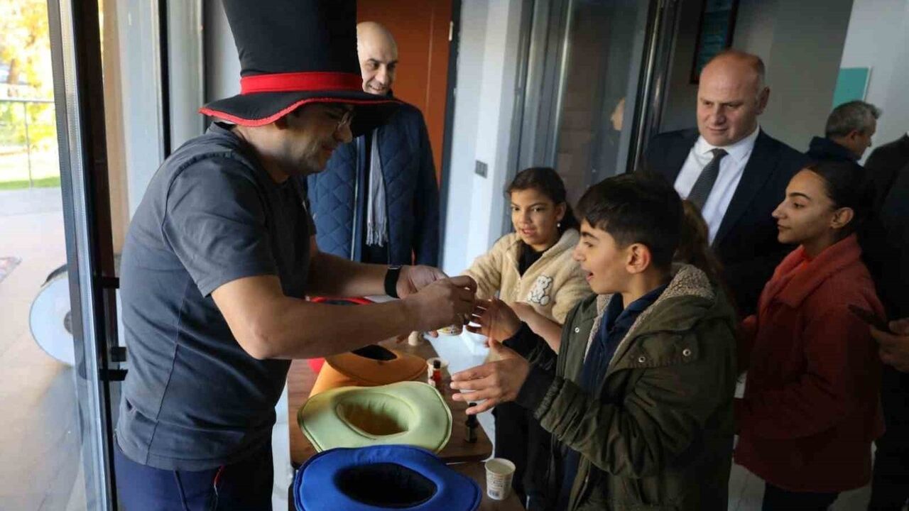 Diyarbakır'da 3 Aralık Dünya Engelliler Günü: Farklıyız, Harikayız, Engel Tanımayız etkinliği