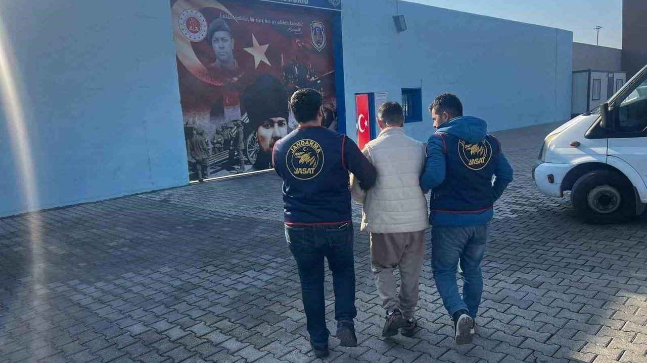 Diyarbakır'da Jandarma Operasyonunda Kesinleşmiş Hapis Cezası Bulunan 90 Kişi Yakalandı