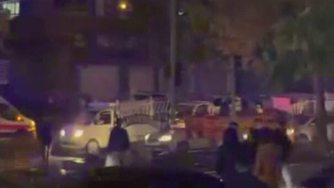 Diyarbakır'da kavşak kazası sonrası sürücüler arasında kavga