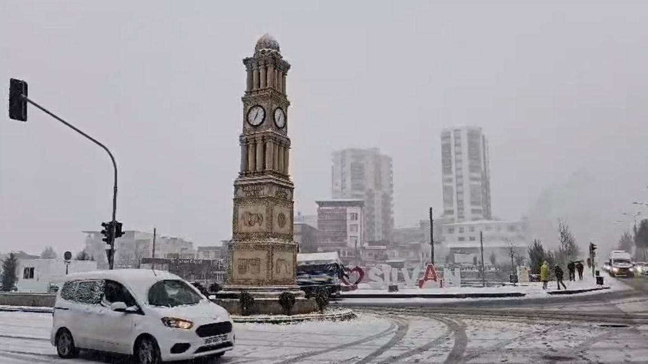 Diyarbakır’da Silvan, Dicle, Ergani ve Hazro’da okullara 1 gün kar tatili