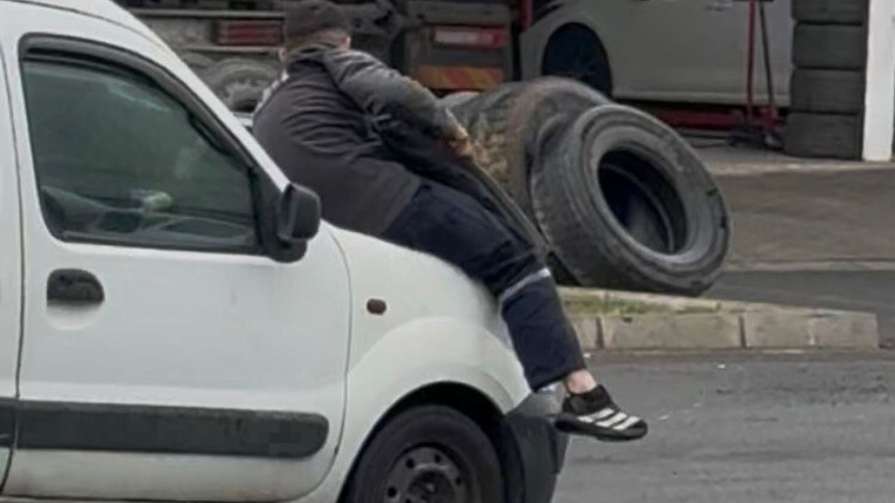 Diyarbakır'da usta kaputa oturarak motor sesinin kaynağını aradı