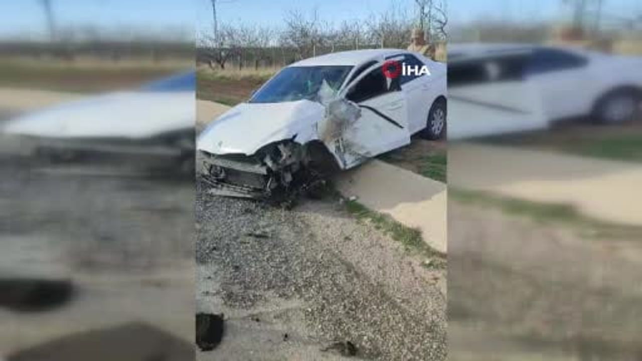 Diyarbakır Sur'da minibüs ile otomobil çarpıştı: 7 kişi yaralandı