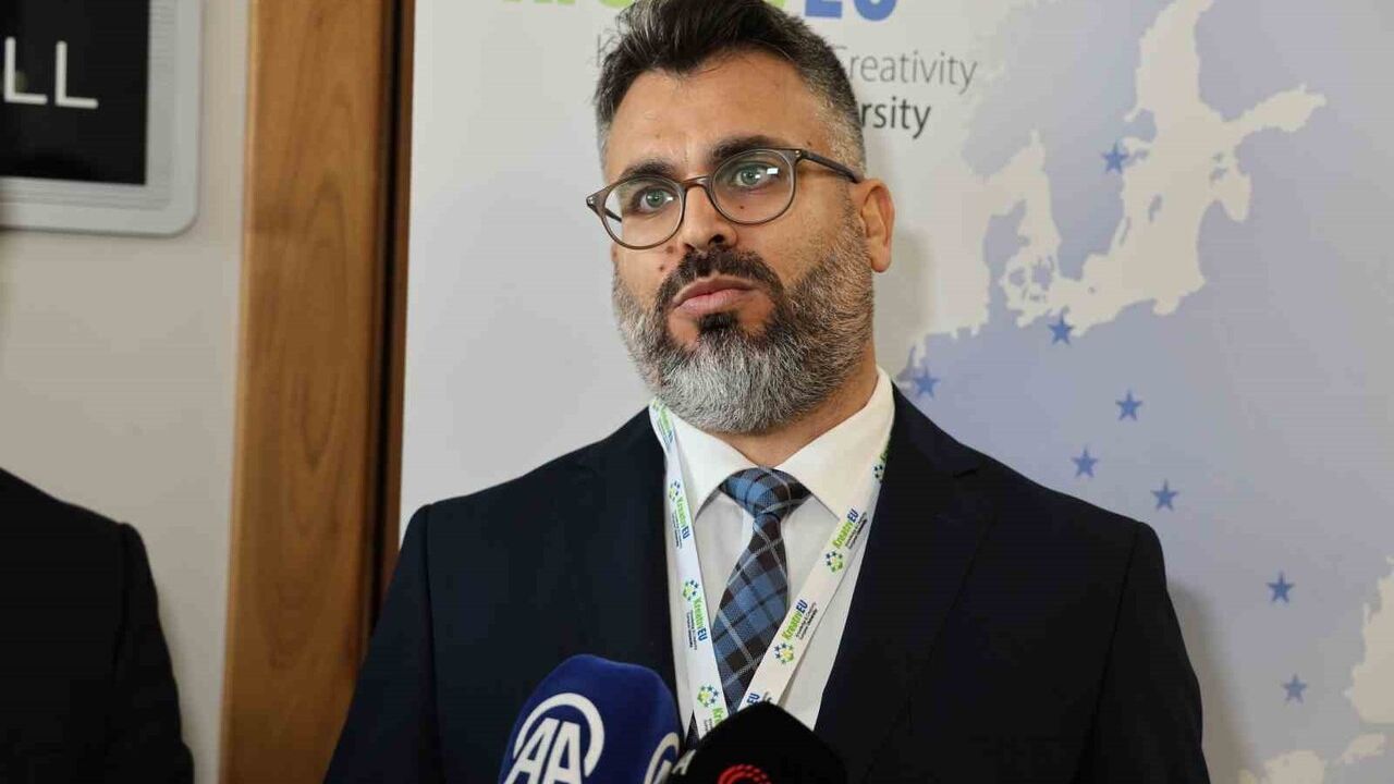 Doç. Dr. İlyas Sarıbaş: Deprem yönetmeliğimiz iyi, uygulamaya yansımıyor