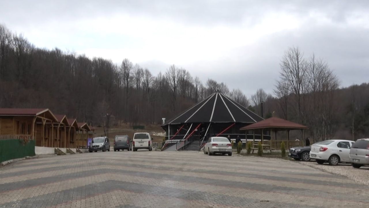 Domaniç'te Kocayayla Çadır Restoran kapılarını açtı, ilgi yoğun