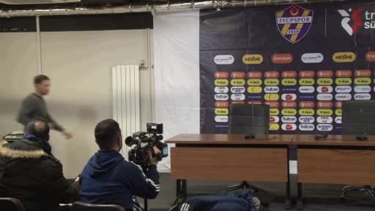 Domenico Tedesco: Sezonun ilk yarısı kolay olmadı, takım odaklandı