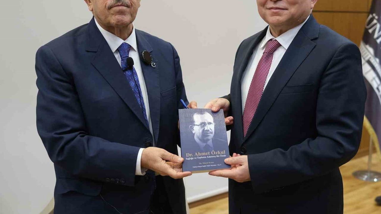 Dr. Ahmet Özkul Mudanya Üniversitesi'nde girişimcilik ve liderlik deneyimlerini paylaştı