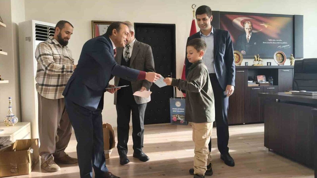 Dumlupınar'da 'Peygamberimizin Hayatı' Bilgi Yarışmasında Dereceye Giren Öğrenciler Ödüllendirildi