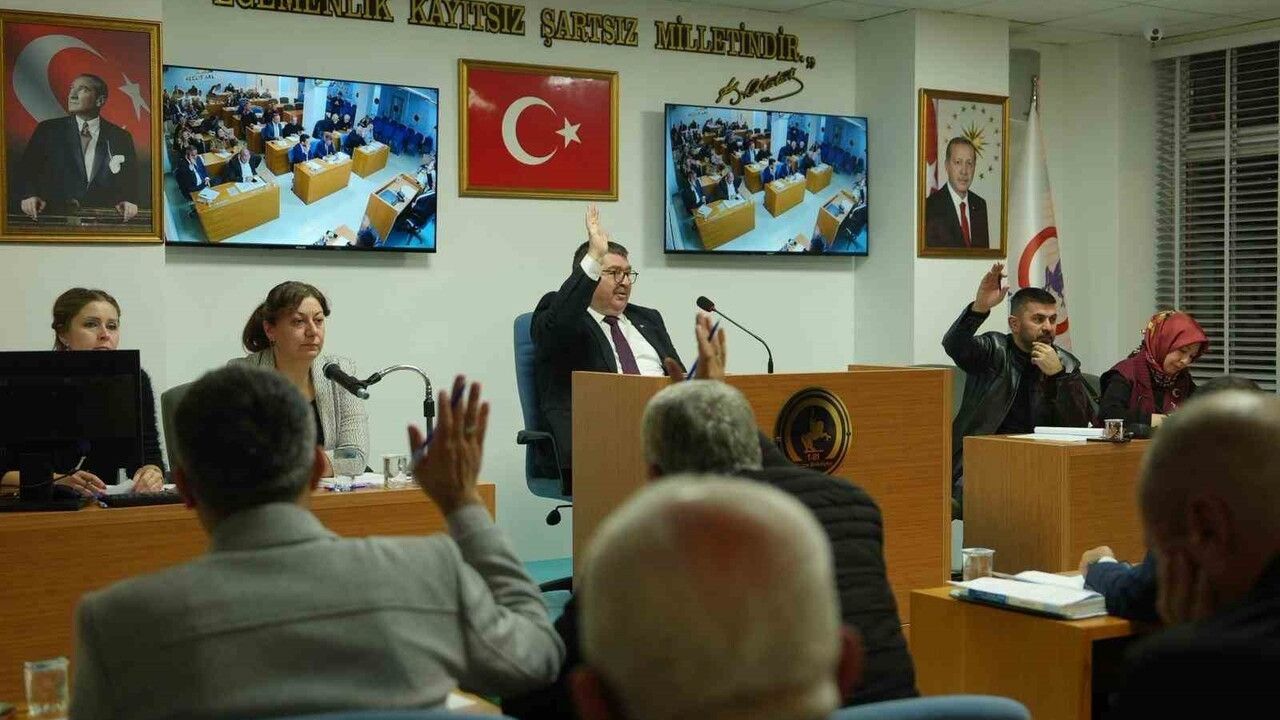 Düzce Belediye Meclisi yılın son toplantısında 38 gündemi karara bağladı