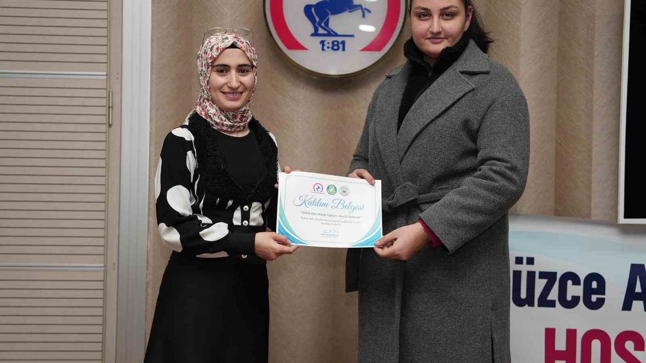 Düzce Belediyesi Aile Akademisi: Evlilik Okulu, Aile ve Sosyal İşler Komisyonu ile kapsamını genişletti