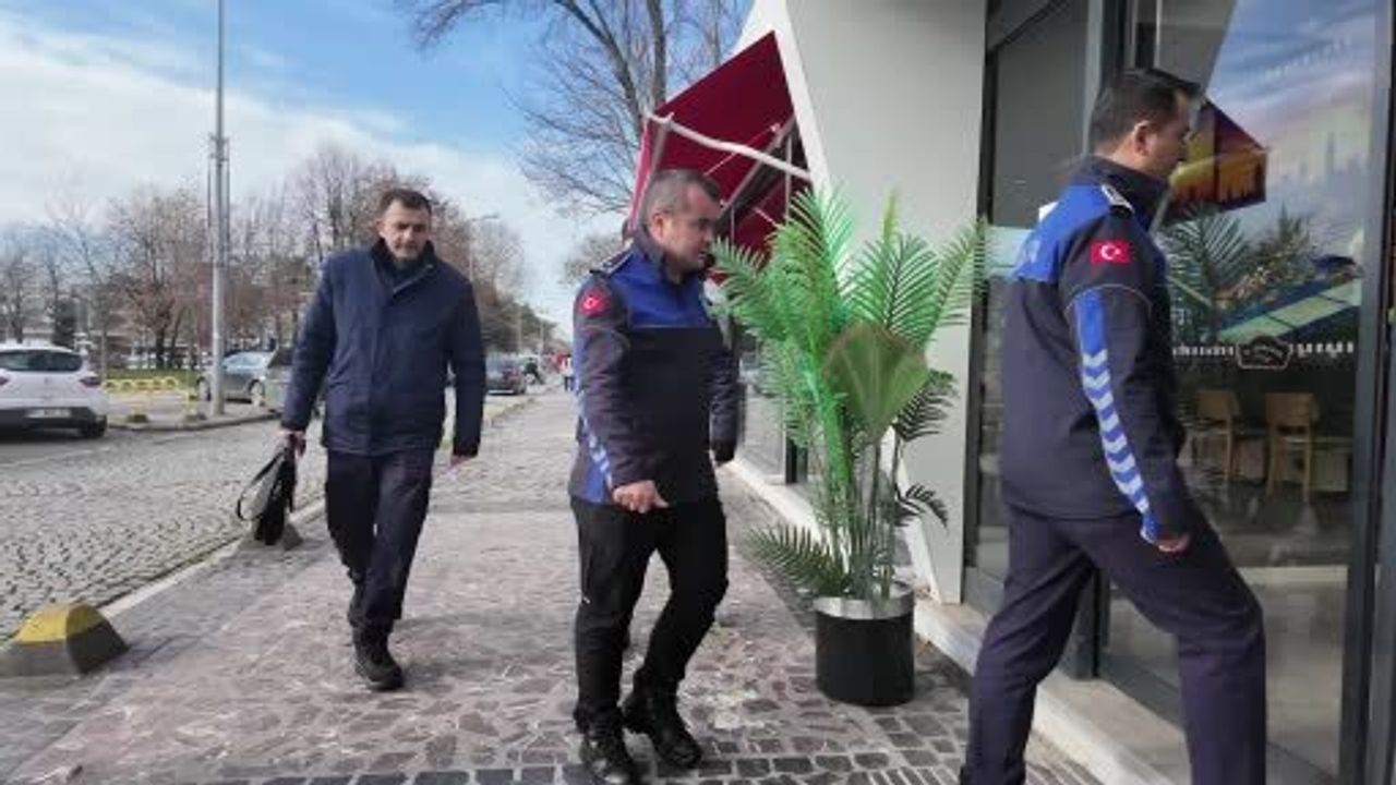 Düzce Belediyesi Zabıta Müdürlüğü, yılbaşı öncesi kent merkezindeki işletmeleri denetledi