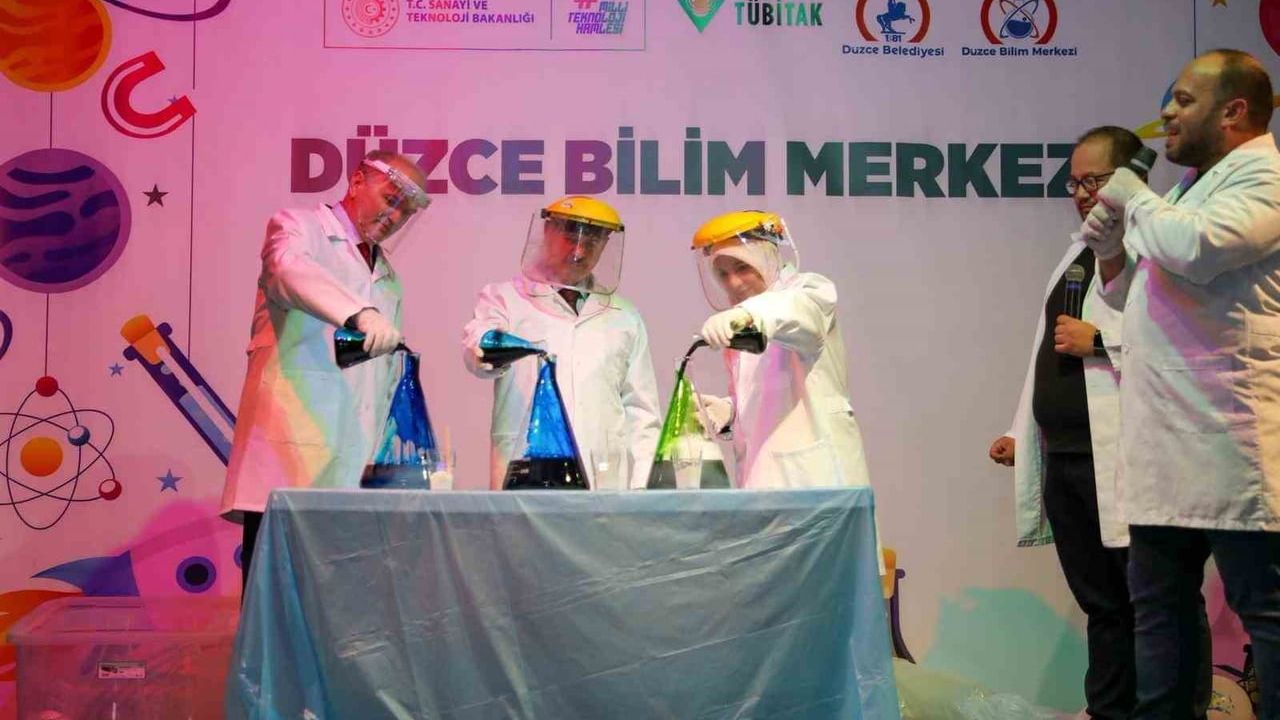 Düzce Bilim Merkezi 2025’te 27 bin 448 ziyaretçi ve 48 bin 50 öğrenciye ulaştı