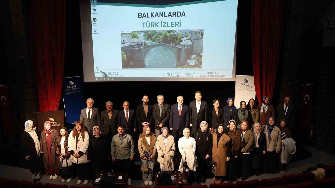 Düzce'de 'Balkanlarda Türk İzleri' konferansı: Türkçenin birleştirici rolü vurgulandı