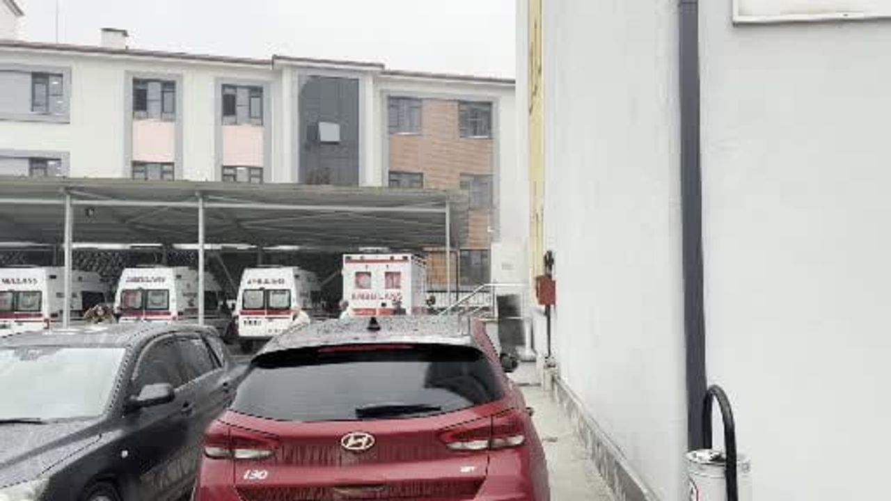 Düzce'de deprem-yangın tatbikatı: Ekipler 15 dakikalık müdahaleyi 5 dakikada tamamladı