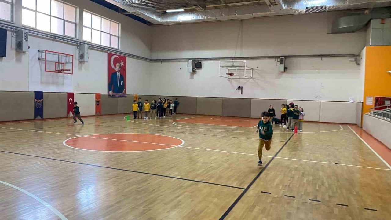 Düzce'de İFET Oyunları devam ediyor: Yaklaşık 650 öğrenci geleneksel çocuk oyunlarında