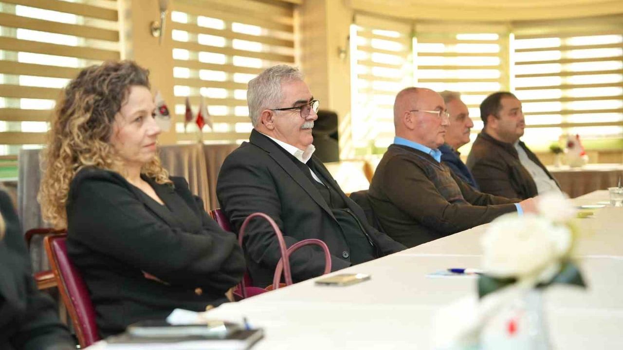 Düzce'de KOBİ'lerin Finansman Kaynaklarına Erişimi Eğitimi: Melek Yatırımcılardan Forfaiting'e Kapsamlı İnceleme