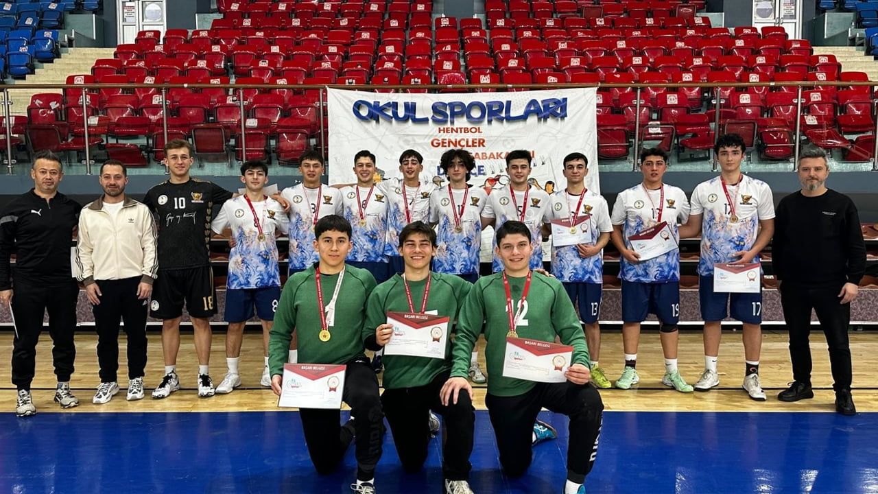Düzce’de Okul Sporları Hentbol Gençler Grup Müsabakaları Sona Erdi (16-19 Aralık 2025)