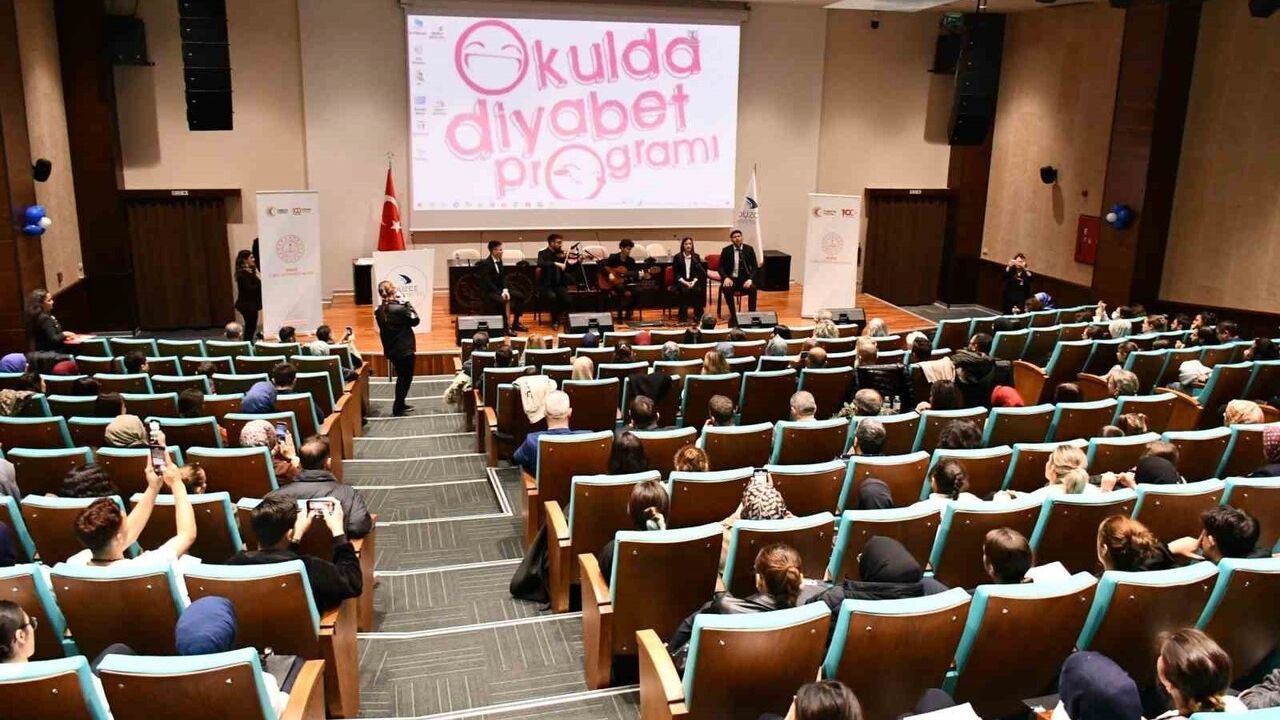 Düzce'de 'Okulda Diyabet' Konferansı: Eğitim ve Sağlık İş Birliği Vurgulandı