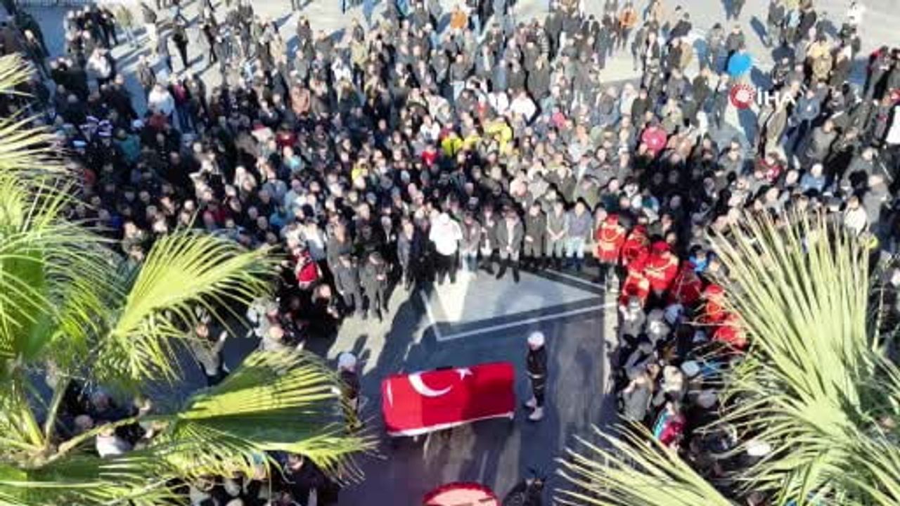 Düzce'de Şehit Polis Turgut Külünk İçin Akçakoca'da Cenaze Töreni