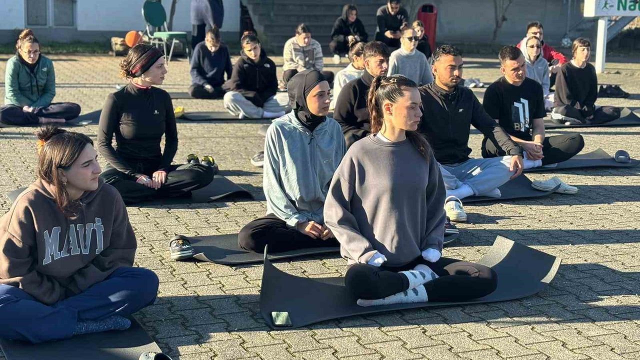 Düzce Üniversitesi, Erasmus K152 Kapsamında Almanya'daki 'Yoga ile Karbon Ayak İzi Farkındalığı' Eğitimine Katıldı