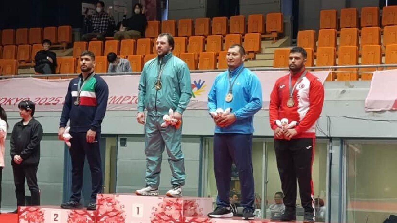 Düzce Üniversitesi öğrencisi Seymen Berke Nergiz, 2025 Deaflympics’te güreşte dünya 3’üncüsü oldu