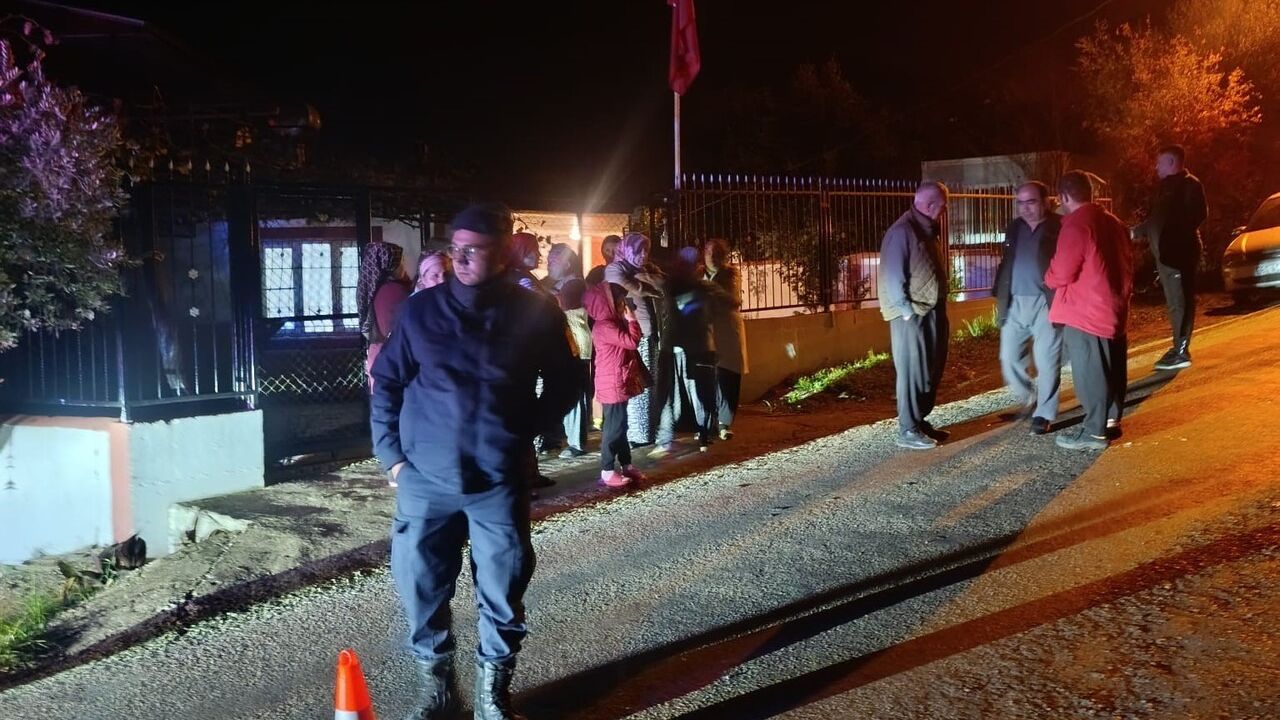 Düziçi’nde yolun karşısına geçen yaşlı adama otomobil çarptı: 1 yaralı