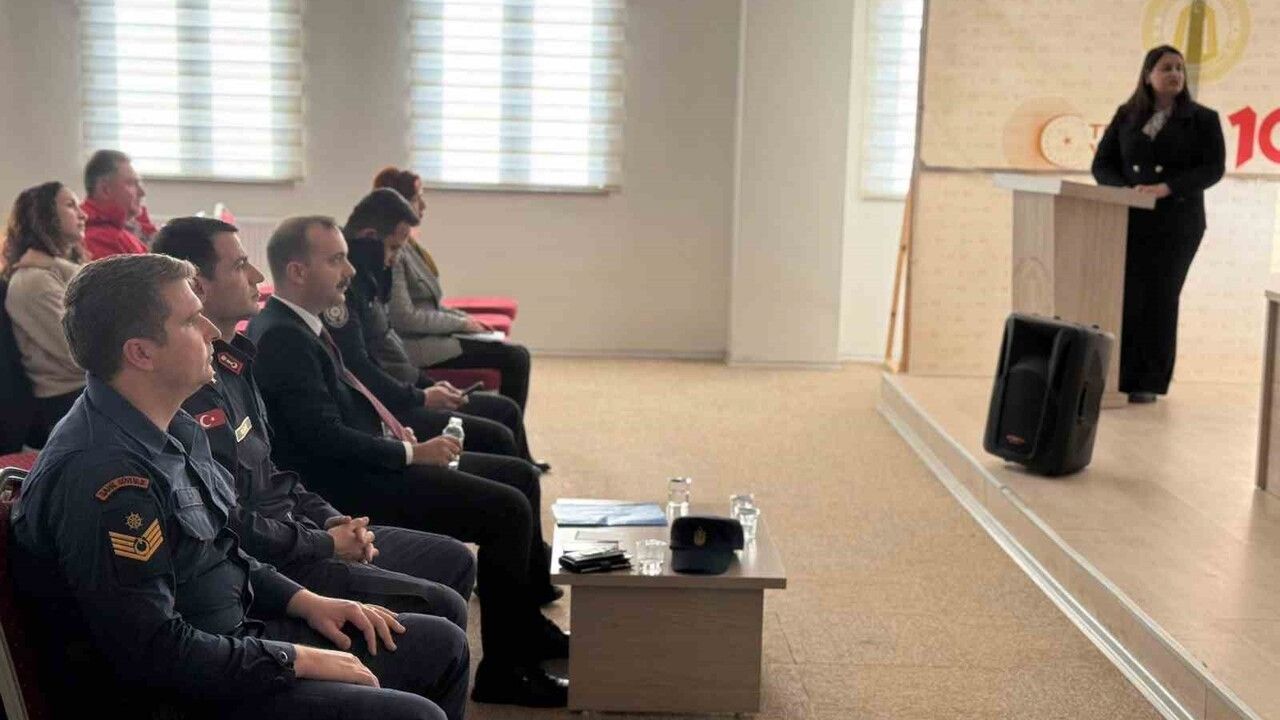 Eceabat’ta Bağımlılıkla Mücadelede İlçe Koordinasyon Kurulu Toplantısı Yapıldı