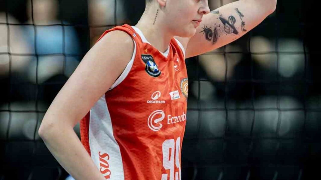 Eczacıbaşı Dynavit, CEV Zeren Group Şampiyonlar Ligi C Grubu'nda Olympiakos deplasmanında