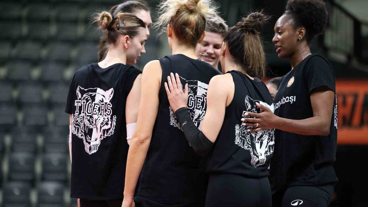 Eczacıbaşı Dynavit, Vodafone Sultanlar Ligi 9. haftasında Zeren Spor’u ağırlayacak