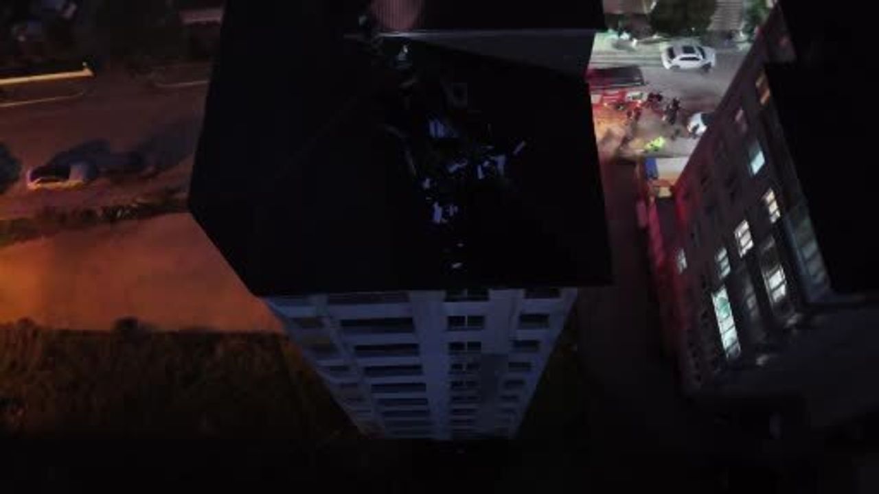 Edirne'de 9’uncu kattaki daire yangını çatıya sıçradı