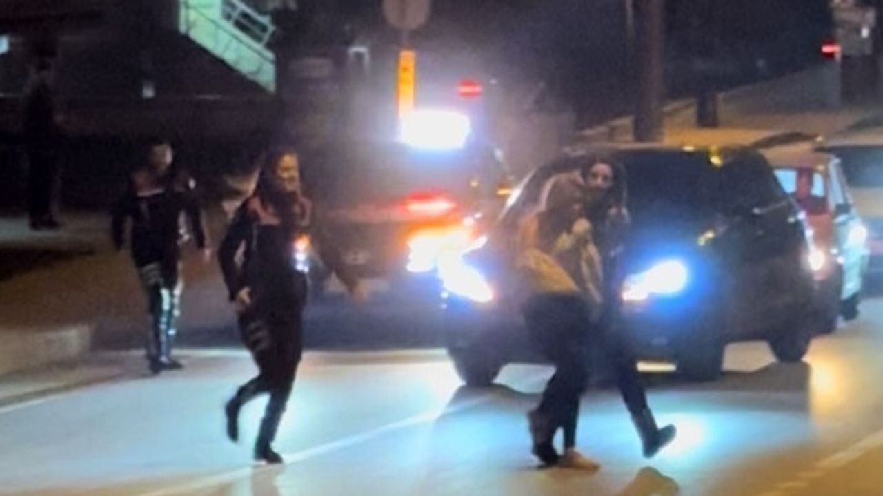 Edirne'de sinir krizi geçiren genç kadın kokoreç arabasına zarar verdi; polis müdahalesi