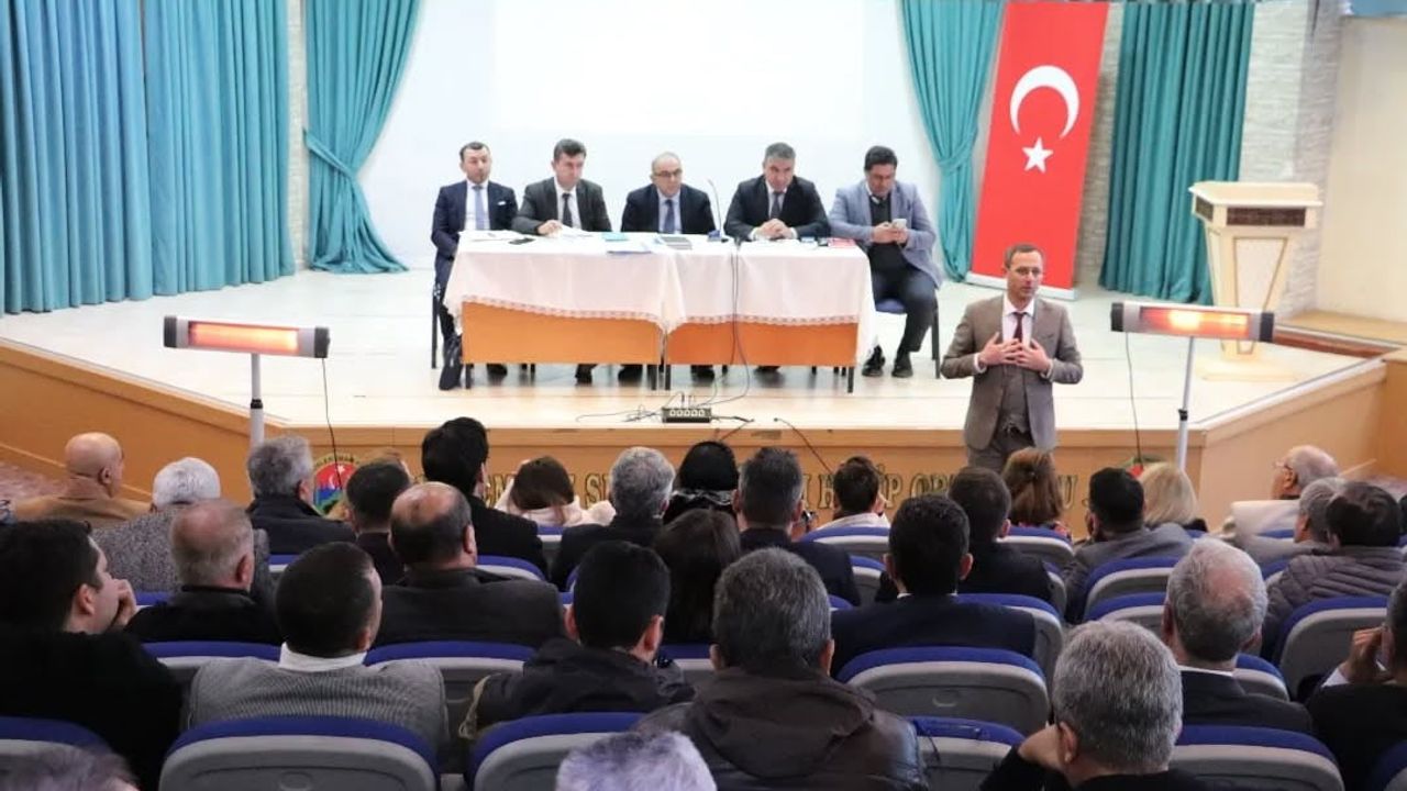 Edremit'te 2025-2026 1. Dönem Sonu Değerlendirme Toplantısı Yapıldı