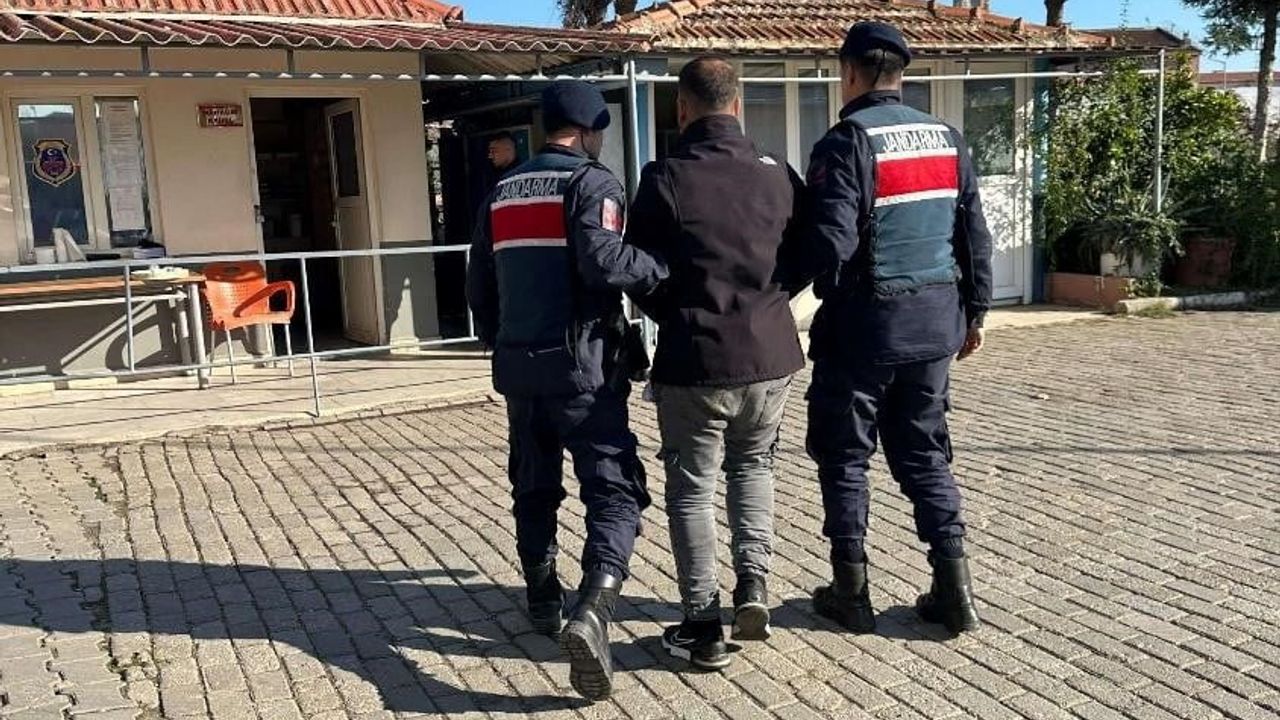 Efeler'de 23 yıl 10 ay hapis cezasıyla aranan şahıs jandarma operasyonuyla yakalandı