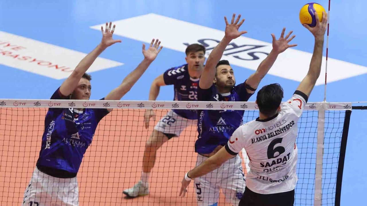 Efeler Ligi: Altekma, Alanya Belediyespor'u 3-2 Yendi