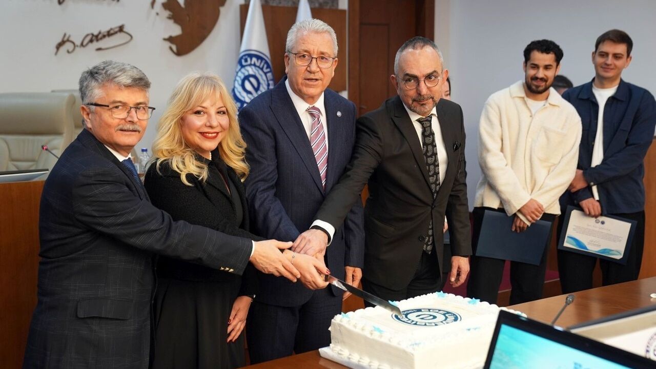 Ege Üniversitesi 2025 Araştırma Üniversiteleri Sıralamasında 12. Sıraya Yükseldi; Senato Kutladı