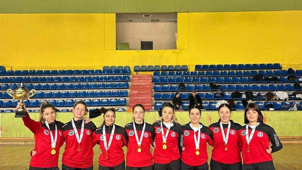 Ege Yıldızları Hokey Takımı 2-6 Aralık 2025 Tiflis Kupası'nı Muğla'ya Getirdi