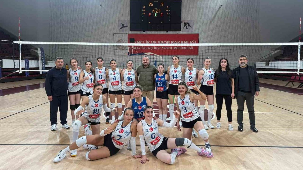 Elazığ Belediyespor Margenç Voleybol’u 3-0 Yenerek Şampiyonluk İddiasını Sürdürdü