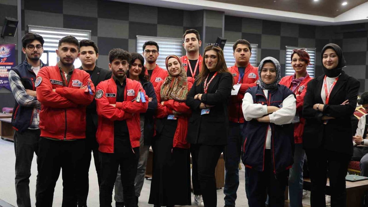 Elazığ’da gençlere 'Proje Yazma' eğitimi: Fırat Üniversitesi'nde 200'ü aşkın başvuru