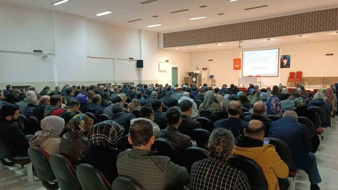Elazığ'da öğretmenlere diyabet ve Glukagon uygulaması eğitimi