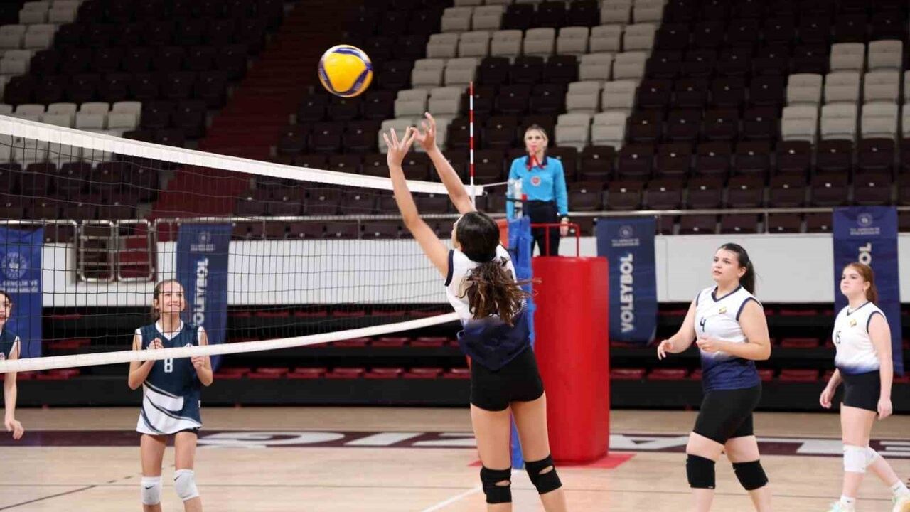 Elazığ'da Okul Sporları: 4 Branşta Müsabakalar Tamamlandı