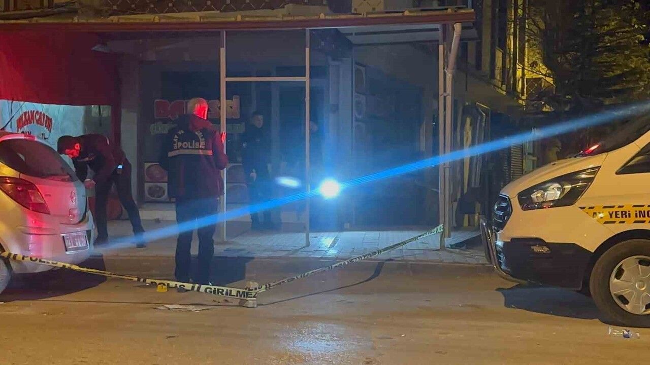 Elazığ'da Silahlı Kavga: İzzetpaşa Mahallesi'nde 1 Kişi Yaralandı