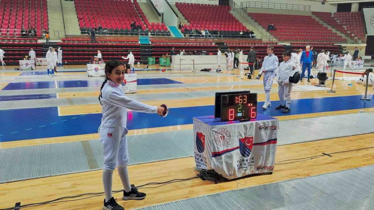 Elazığlı Elif Reyyan Kaya U10 Epe Türkiye Şampiyonu