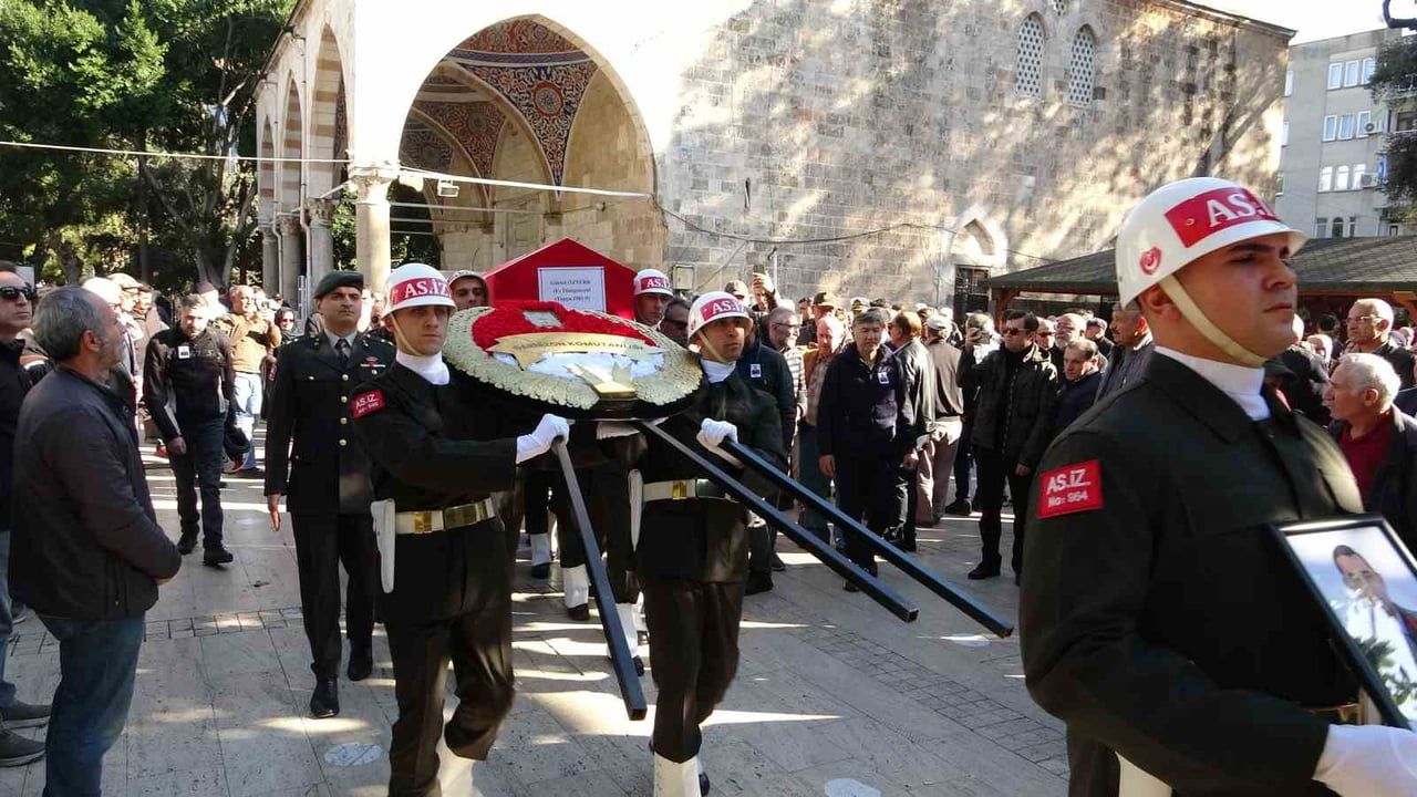 Emekli Tümgeneral Gürsel Öztürk Antalya'da Askeri Törenle Uğurlandı