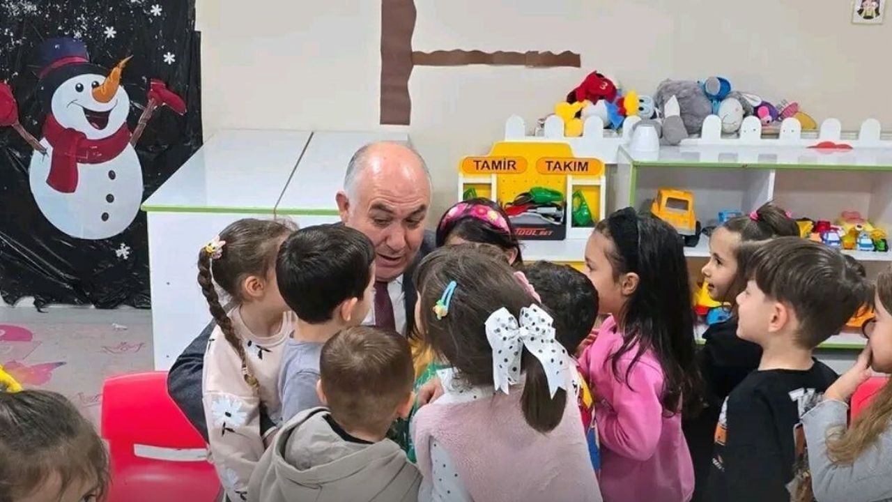 Emirdağ İlçe Milli Eğitim Müdürü Gürkan Emeksiz Merkez Anaokulunu Ziyaret Etti